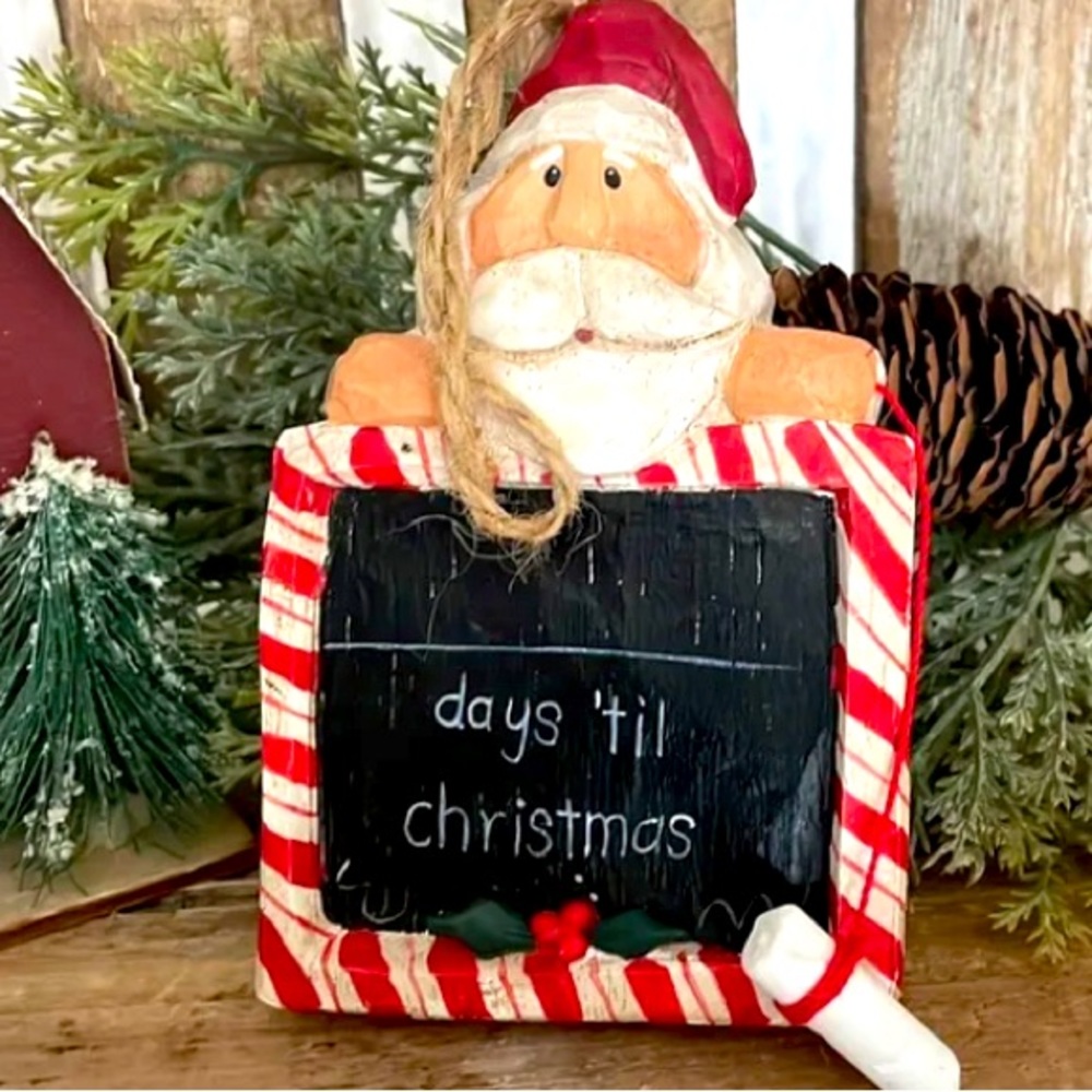 Ceramic Santa Chalkboard Christmas Countdown Magent/Ornament NEW!